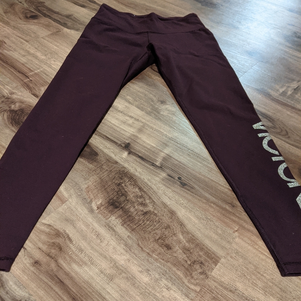 Knockout by Victoria Secret leggings